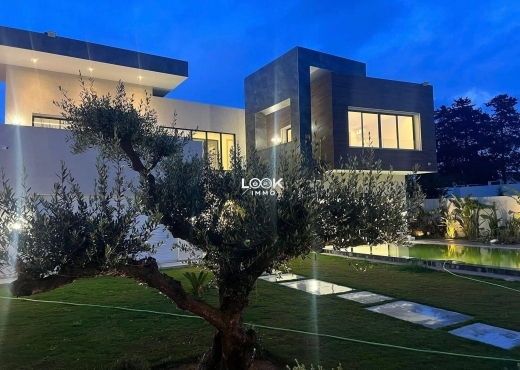 A VENDRE VILLA S+4 SUITES CHOTRANA