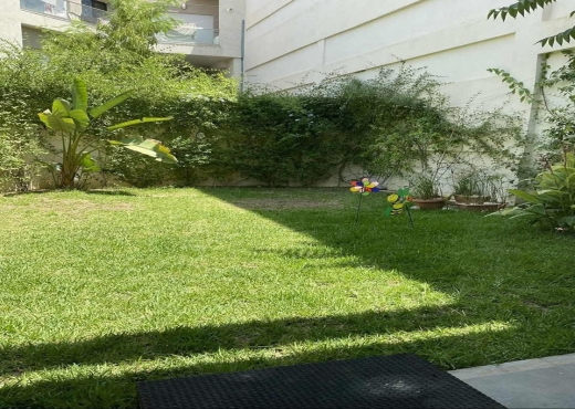 À Vendre Triplex S+4 La Soukra