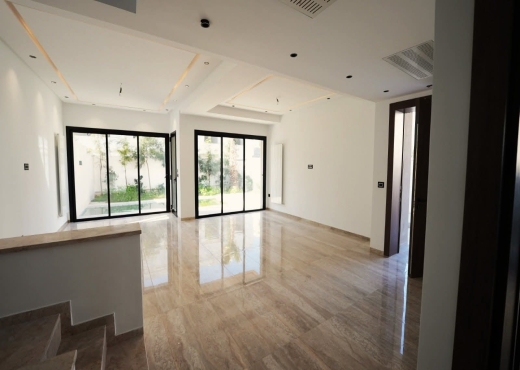 Villa S+3 avec Piscine Chotrana - image 2