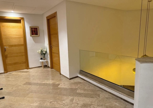 À Vendre Triplex S+4 La Soukra - image 4