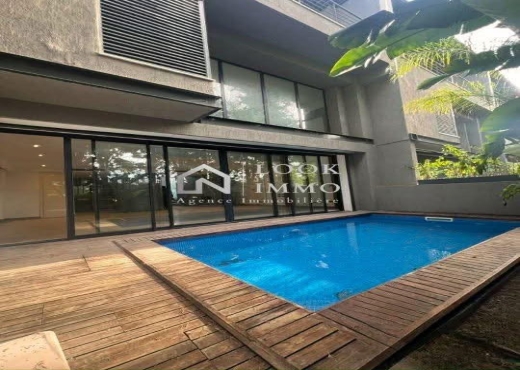 Triplex Neuf avec Ascenseur à La Marsa